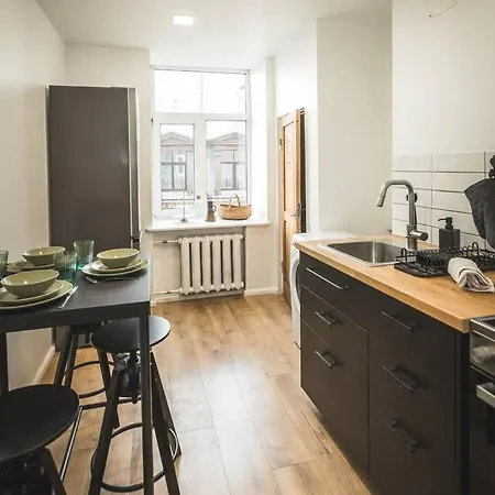 Апартаменты Modern 3-bedroom - Stabu Street *