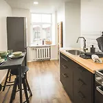 Modern 3-bedroom - Stabu Street *