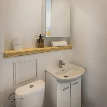 Modern 3-bedroom - Stabu Street Riga