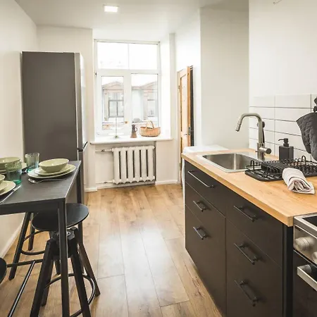 Modern 3-bedroom - Stabu Street *